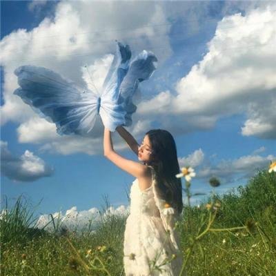 热裤荡女